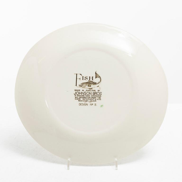 16 pieces of a Johnson Bros 'Fish' service, England.