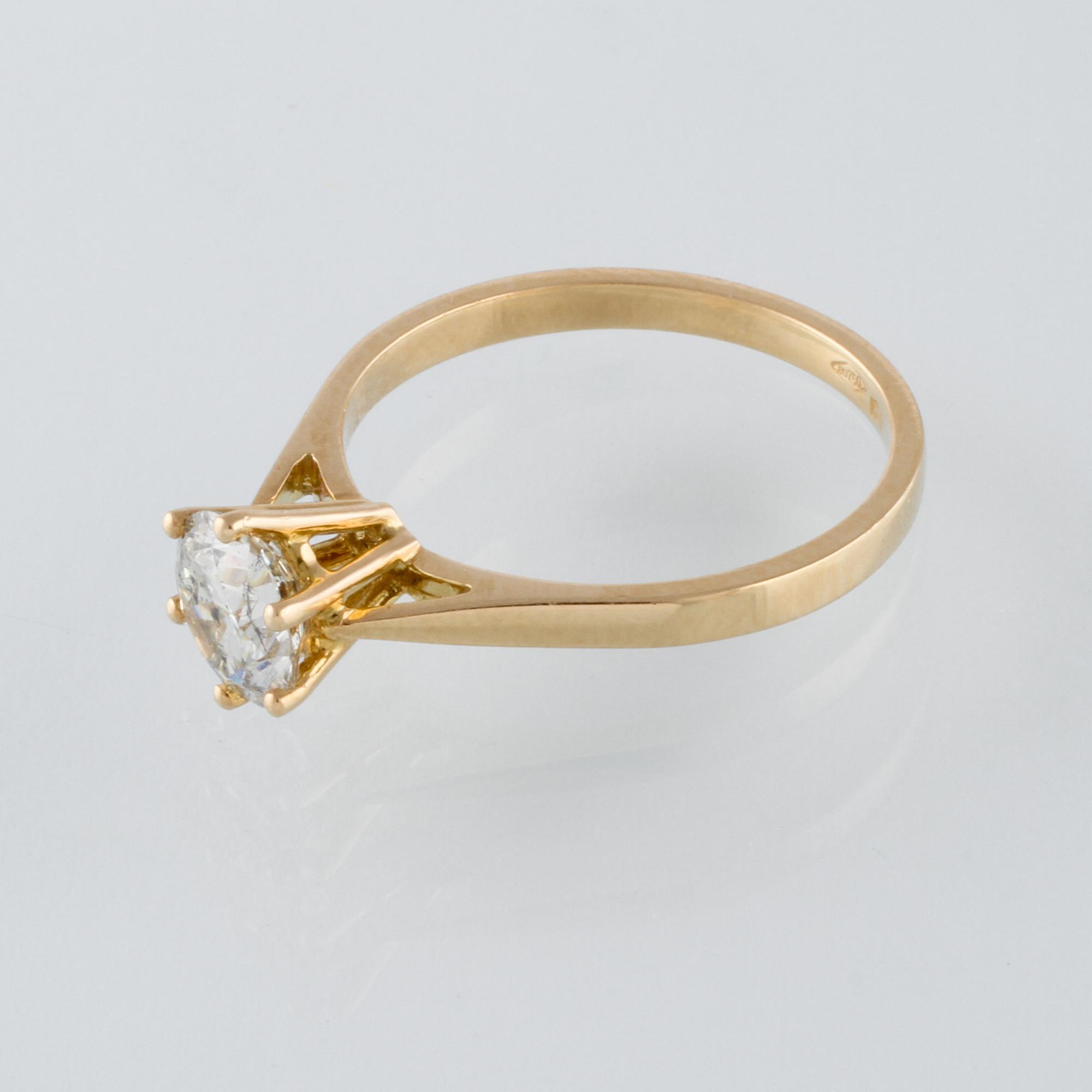 RING, 18K guld med briljantslipad diamant 1.03 ct. Vikt 2,9 gram.