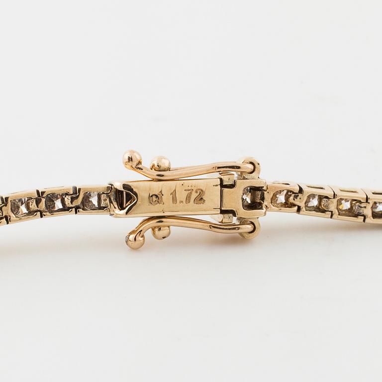 ARMBAND, med briljantslipade diamanter totalt ca 1.70 ct.