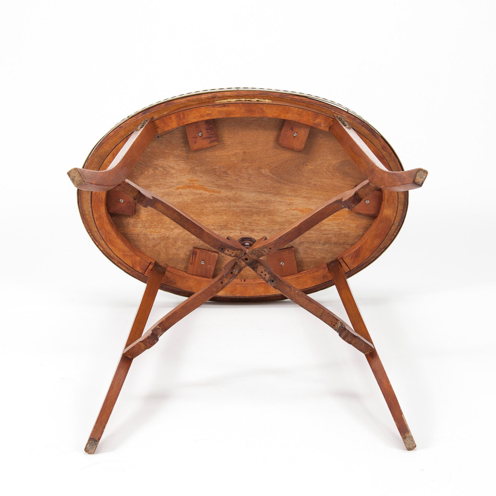 SIDOBORD, 1900-talets första hälft.