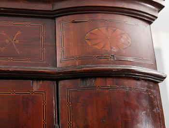 KLÄDSKÅP, England, 1900-talets första hälft.