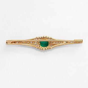 Brooch, faceted emerald, rose cut diamonds, 18K gold, A. Tillander.