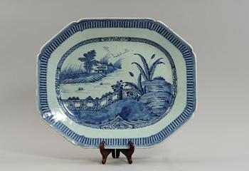 STEKFAT, porslin, Kina Qianlong 1700-tal.