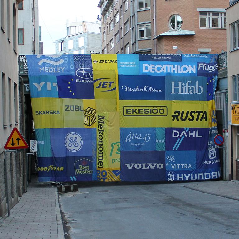 "AKKP" AKAY OCH KLISTERPETER, "Flaggan".
