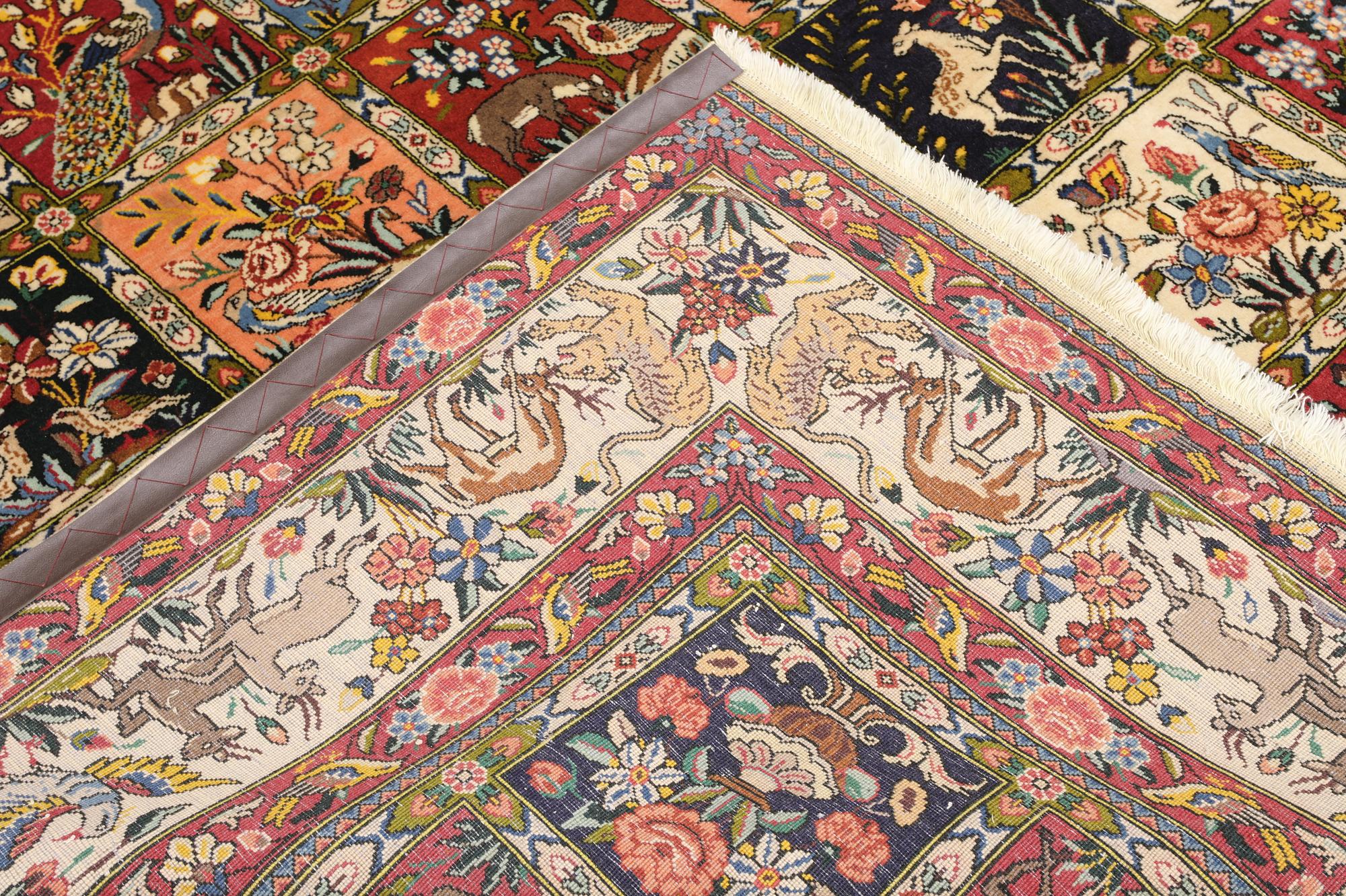 Carpet, Baktiari, 308 x 217 cm.