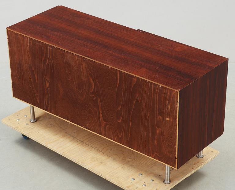 SIDEBOARD, 1960-tal.