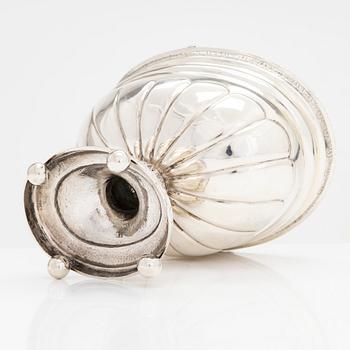 Lars Henrik Nordman, konfektskål, silver, Nystad, Finland 1832. Biedermeier.