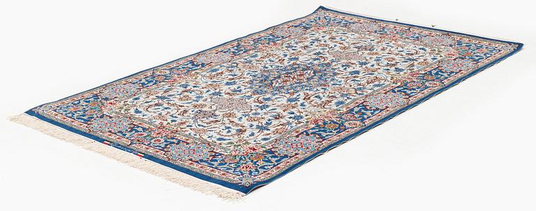 Matta, old Isfahan, part silk, signerad, ca 233 x 148 cm.