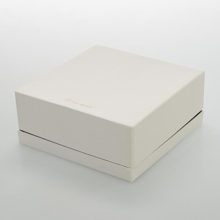 A. Tillander, skål, sterlingsilver och emalj, Åbo 2005.