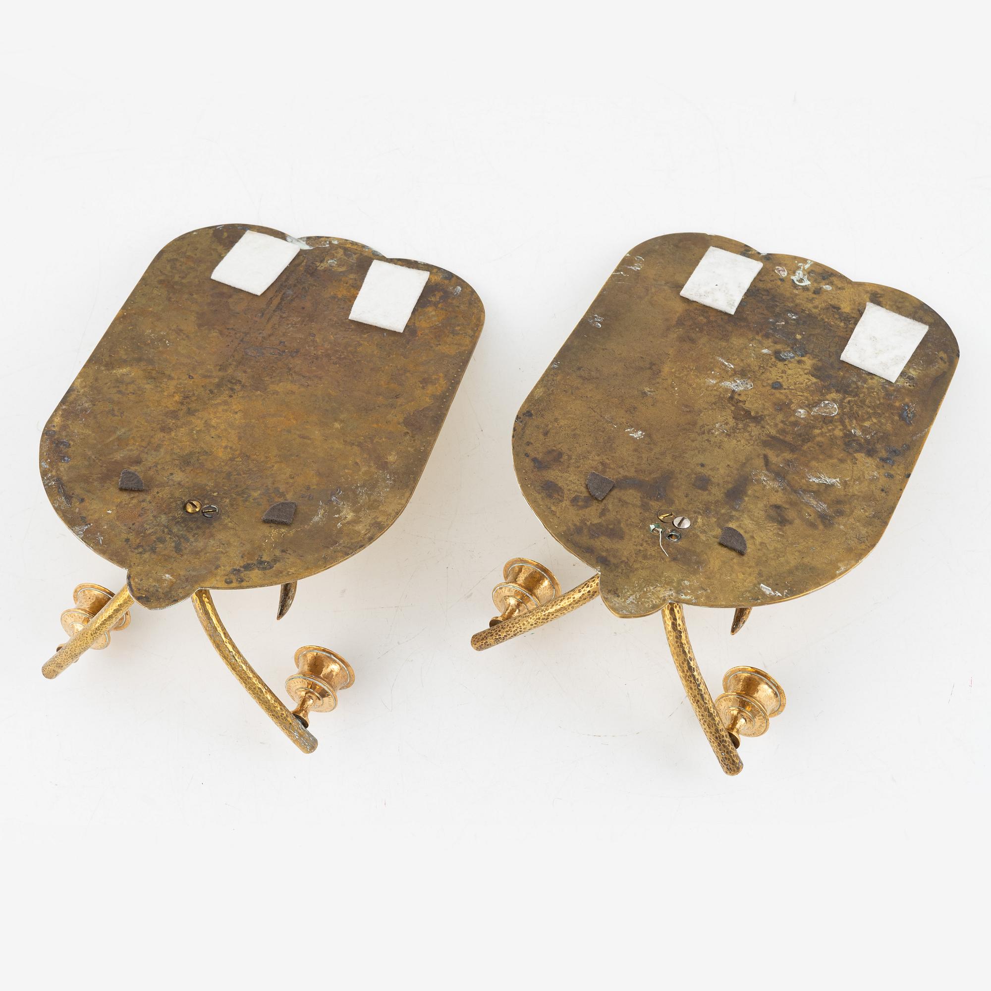 A pair of brass sconces, early 20th century.