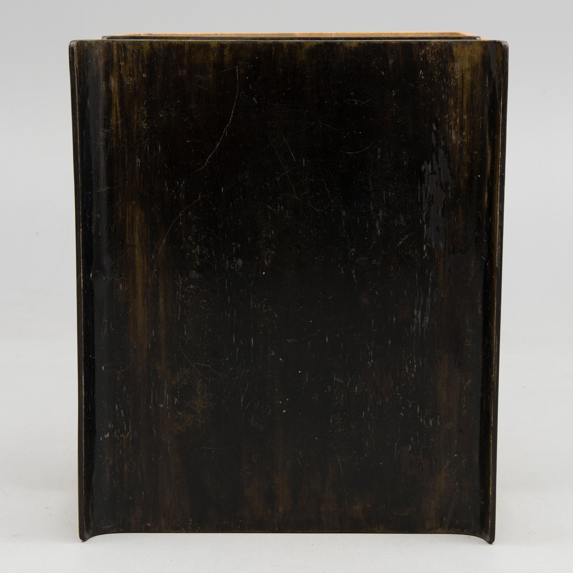 Alvar Aalto, A 1930s '75' table for O.Y. Huonekalu-ja Rakennustyötehdas A.B, Finland.