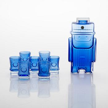 Helena Tynell, A ' Grandfather' liquor bottle and seven drinking glasses for Riihimäen Lasi Oy.