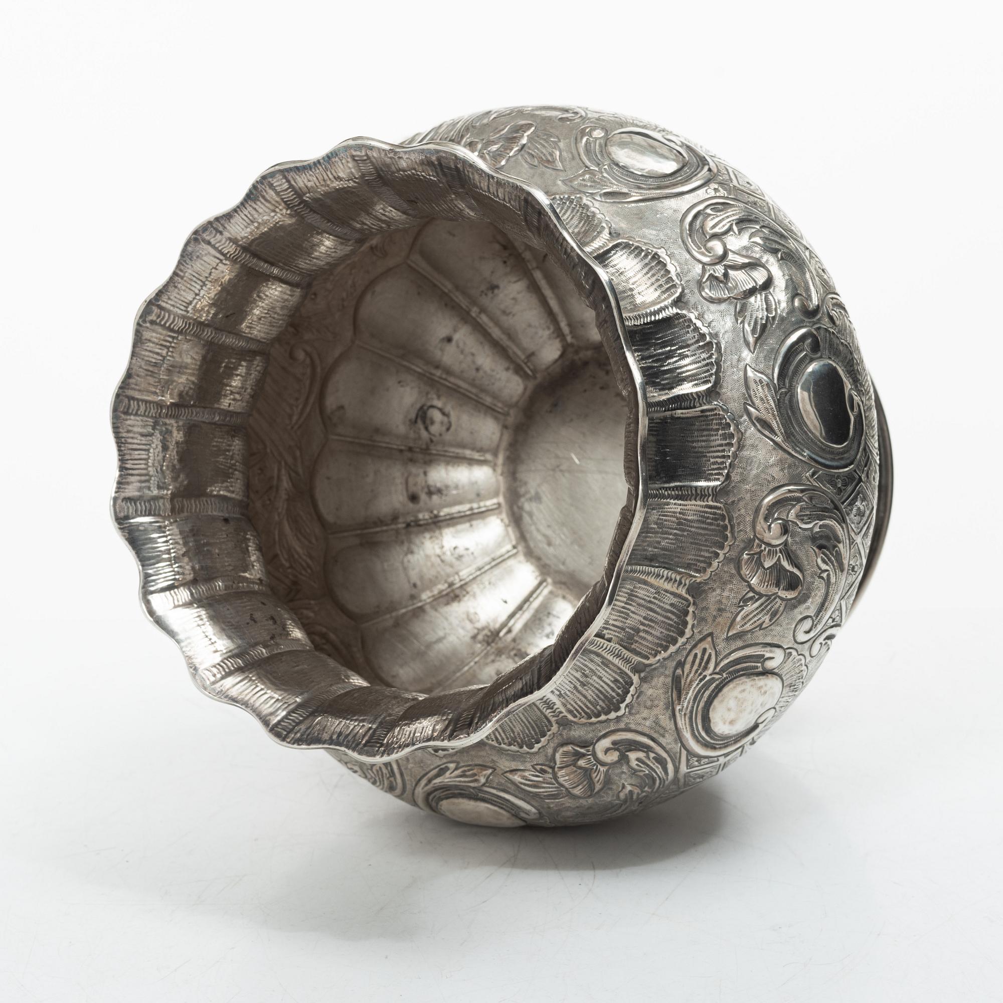 Vase / outer casing, silver, Rococo style, 20th century.