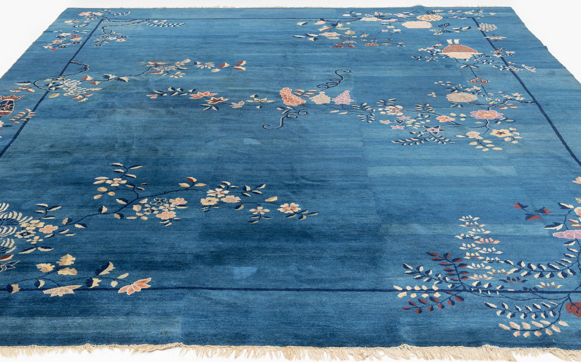 Matta, semiantik art deco Beijing, norra Kina, ca 433 x 342 cm.