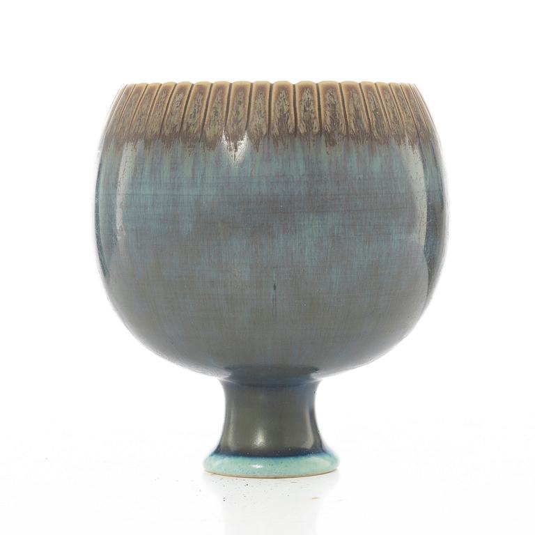 Stig Lindberg, a bowl on foot, Gustavsberg Studio, 1972.