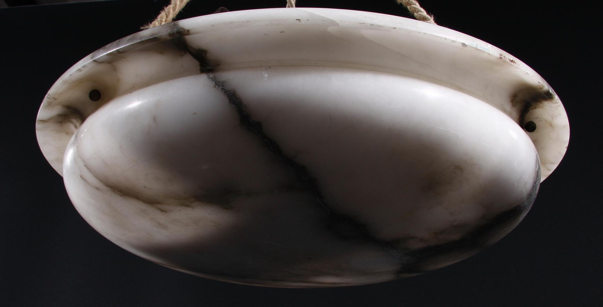 TAKAMPEL, alabaster. 1900-talets första hälft.