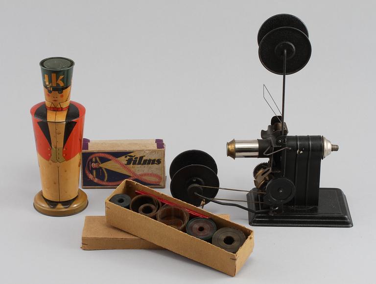 FILMPROJEKTOR, och PLÅTBURK, delvis Tyskland 1900-talets första hälft.