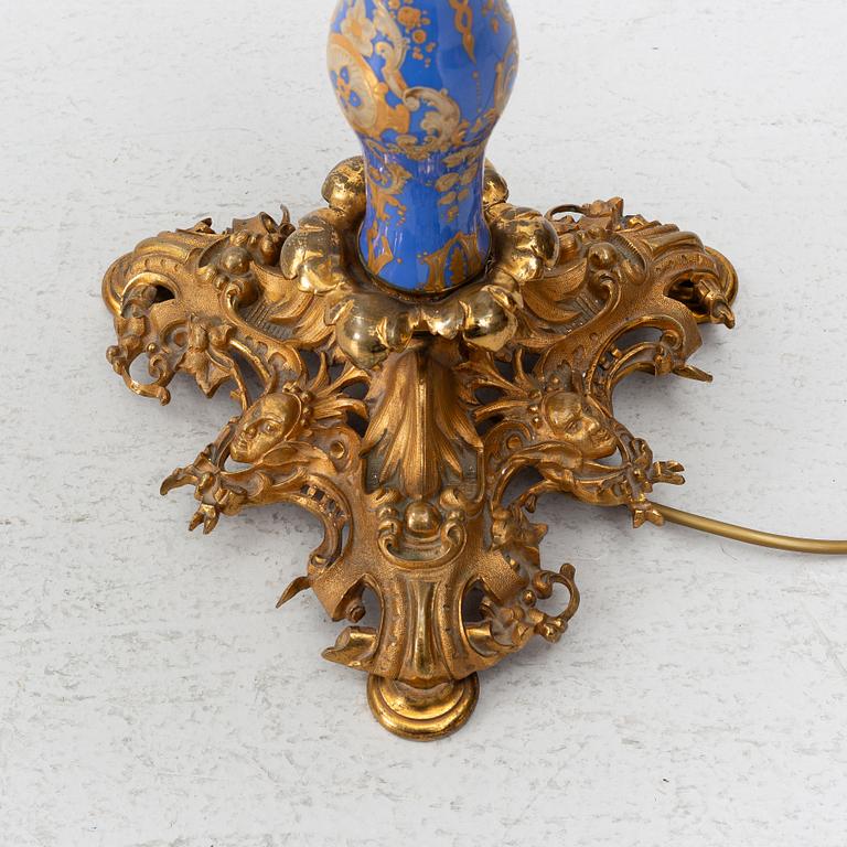 A table lamp, late 19th Century.