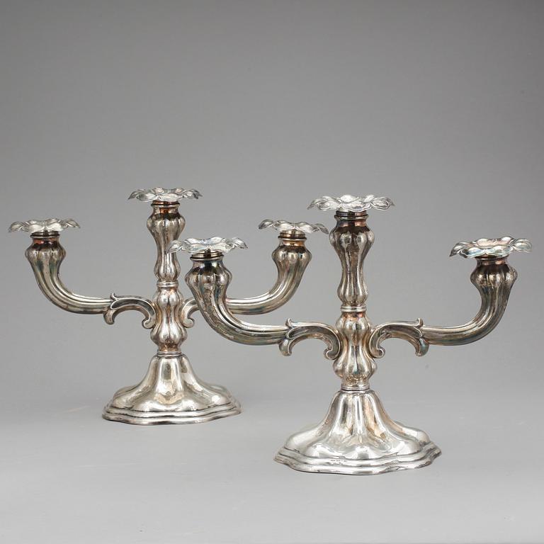 KANDELABRAR, ett par, silver, CG Hallberg, Stockholm, 1935.