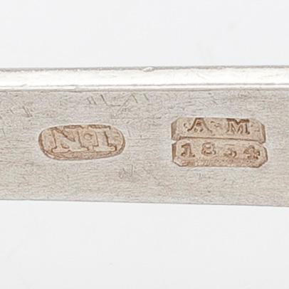 Sockerskål och sockertång, silver, Johan Fredrik Manström och Josef Nordberg, S:t Petersburg, 1861 och 1854.