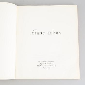 BOOK, "Diane Arbus. An Aperture Monograph", Diane Arbus, special edition The Museum of Modern Art 1972.