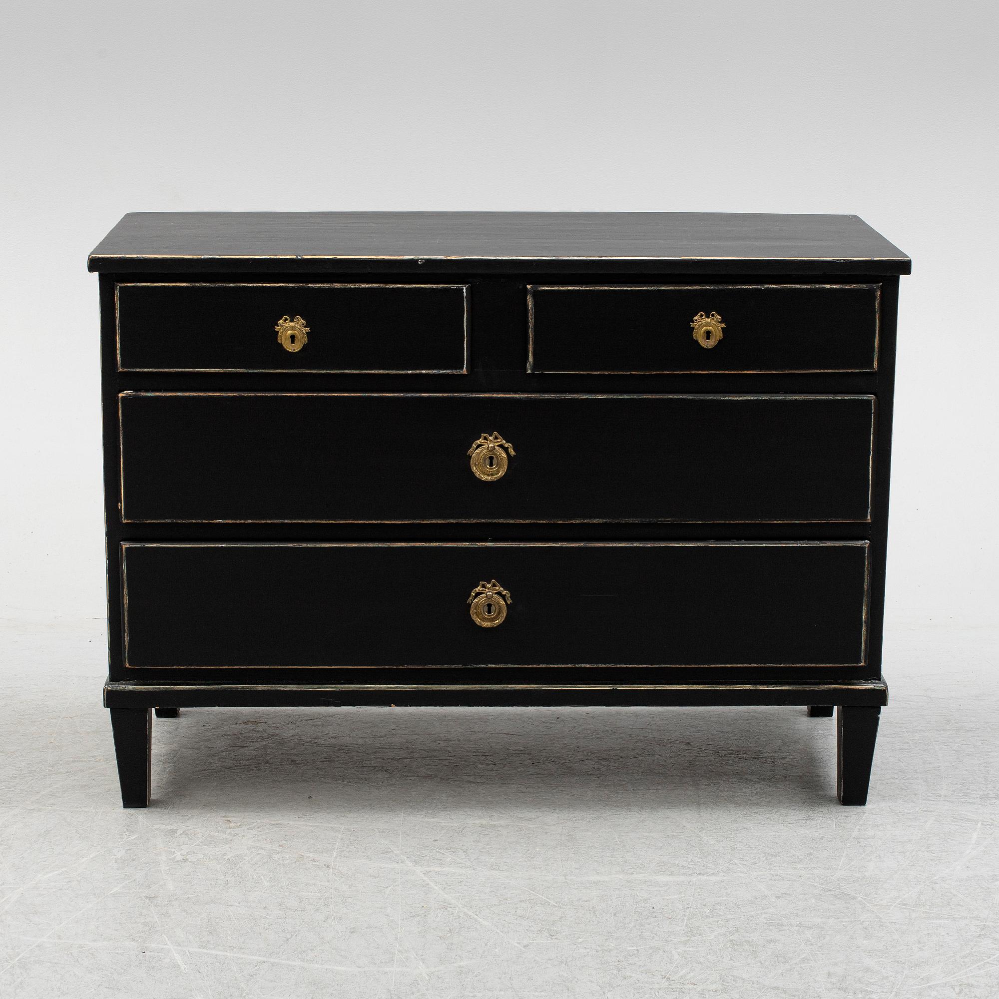 A Gustavian style chest of drawers, 19th Century.