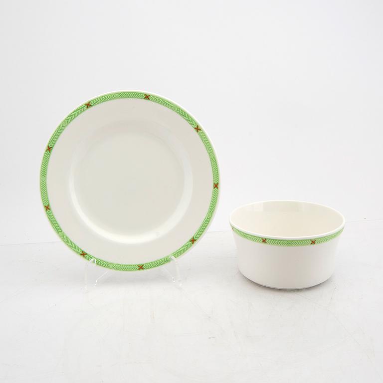 A 35 pcs "Jul" porcelain dinner service from Rörstrand later part of the 20th cenrury.