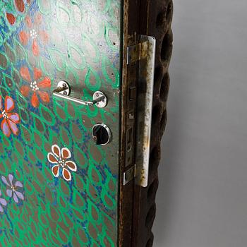 KOSTI AHONEN, dörr, trä, metall.