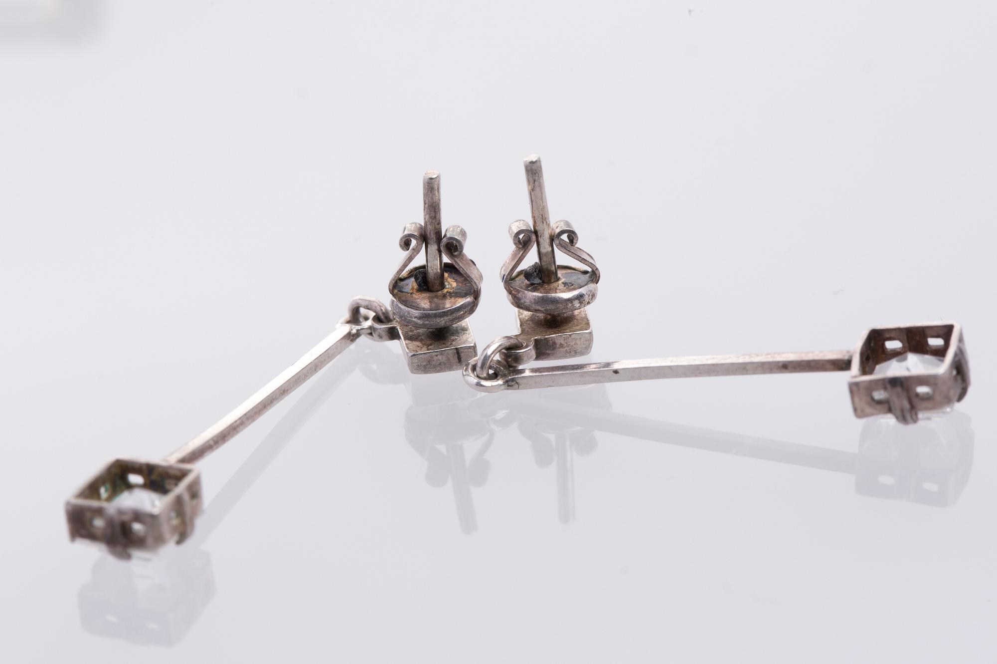 ARMRING samt ÖRHÄNGEN, ett par, sterlingsilver, delvis Åke Lindström för Bengt Hallberg , Köping, 1974.