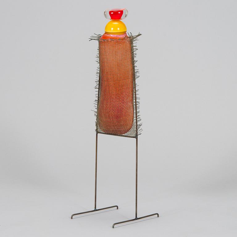Markku Salo,  a glass sculpture, signed Markku Salo Nuutajärvi Notsjö 1991.