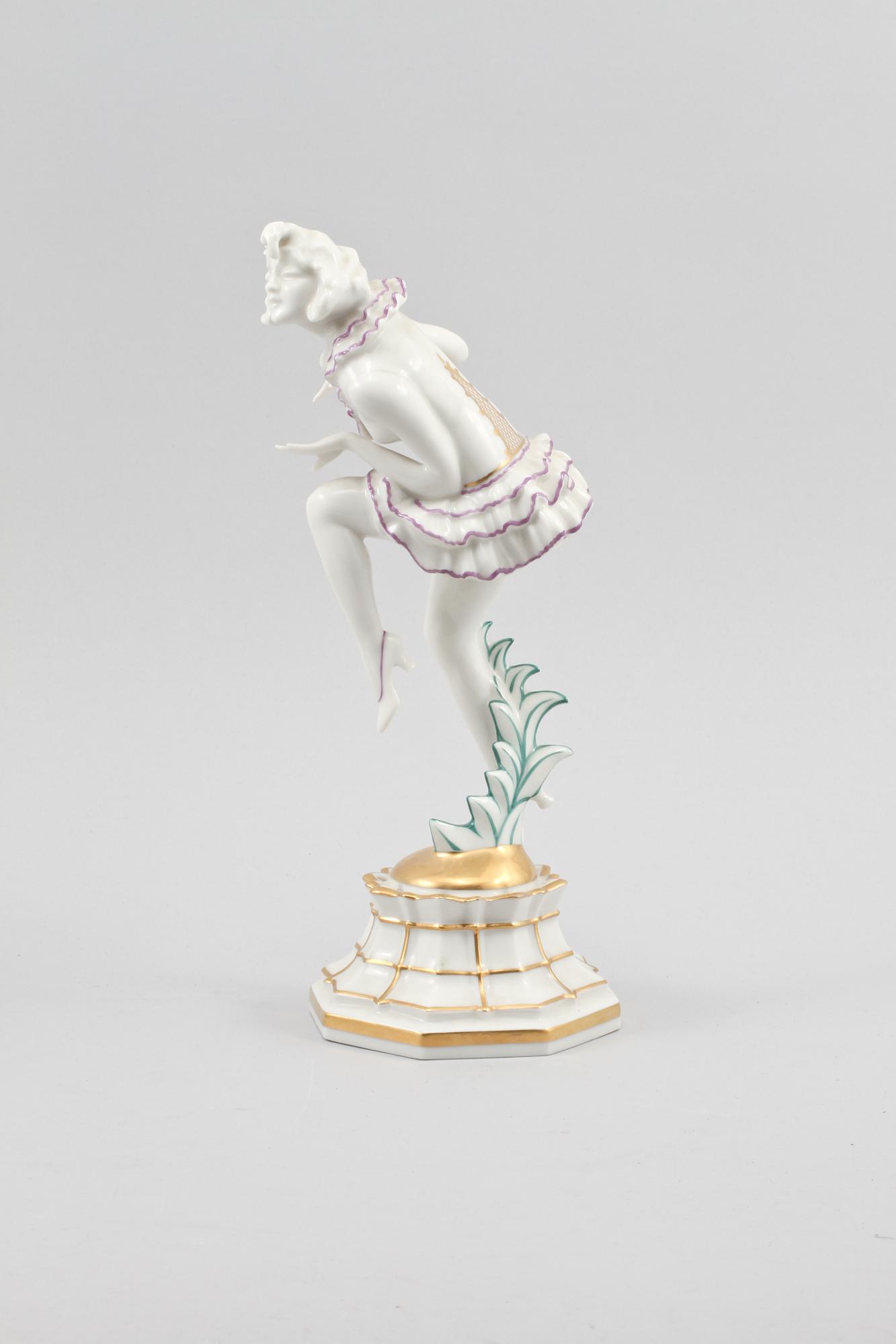 SKÅL PÅ FÖTTER med FLOWER FROG, porslin, Hutschenreuther, 1900-talets mitt.