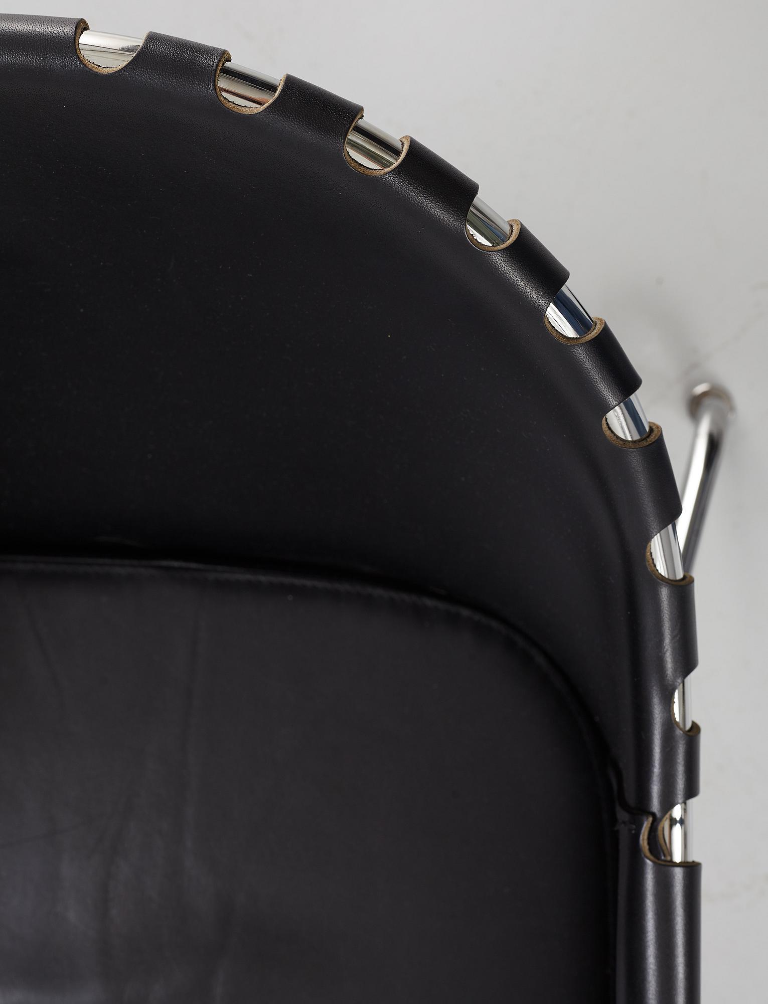 Mats Theselius, a 'Bruno' a pair of lounge chair from Källemo.