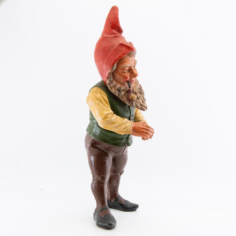 Tomte troligen Tyskland 1900-talets mitt/andra hälft bemålad terrakotta.