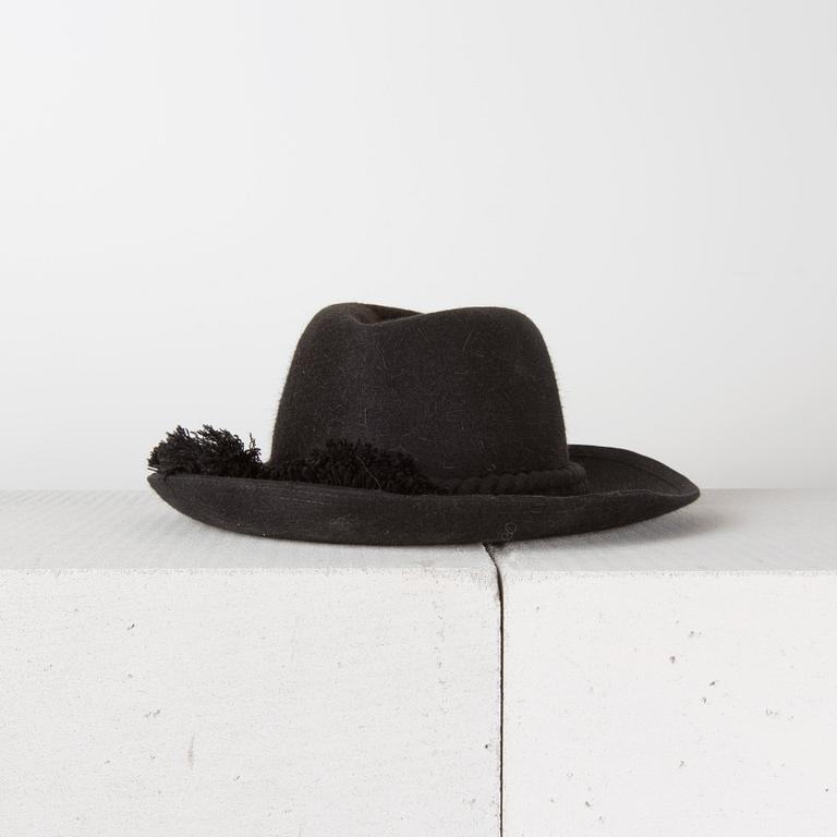 HATT, Hermès.