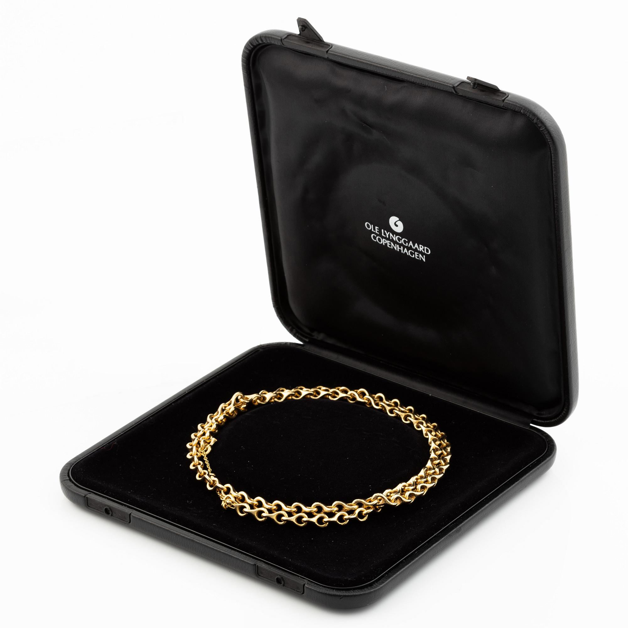 An Ole Lynggaard long necklace 18K gold.