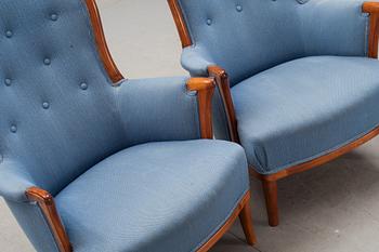 FÅTÖLJER, ett par, "Vår fru", Carl Malmsten. 1900-talets mitt.