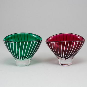 VICKE LINDSTRAND, vaser, 3 st, "Zebra", glas, Kosta, 1900-talets mitt.