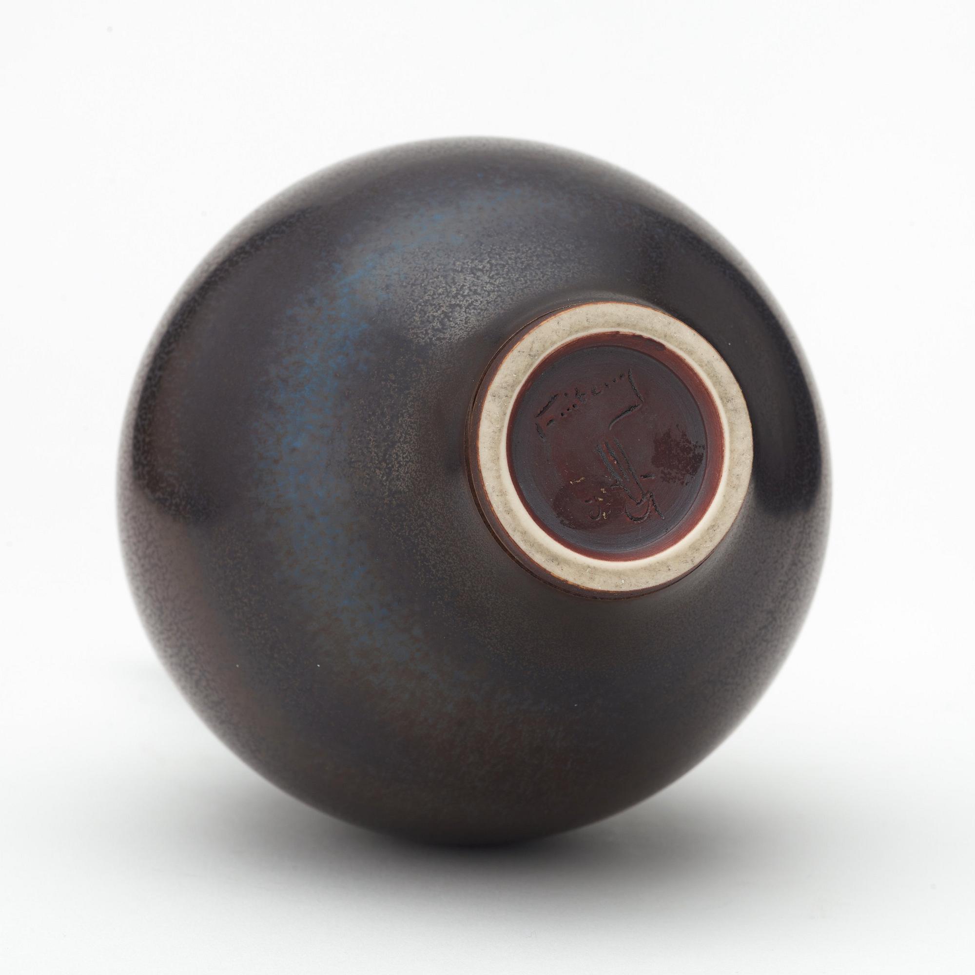 Berndt Friberg, a stoneware vase, Gustavsberg Studio 1968.