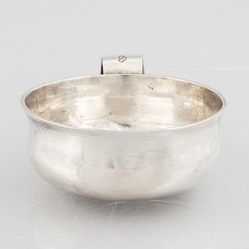 A Swedish silver cup with handle, mark of Erik Löfgren, Umeå 1795.