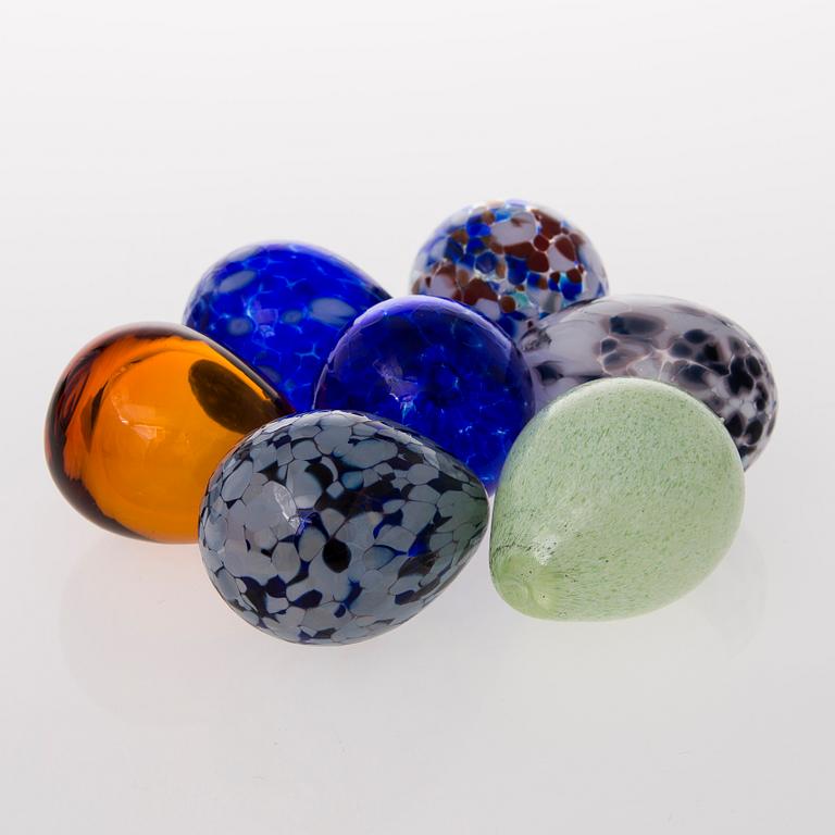 Seven glass decorative eggs for Iittala.