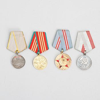 MEDALJER, 4 st, Sovjet/Ryssland, 1900-tal.