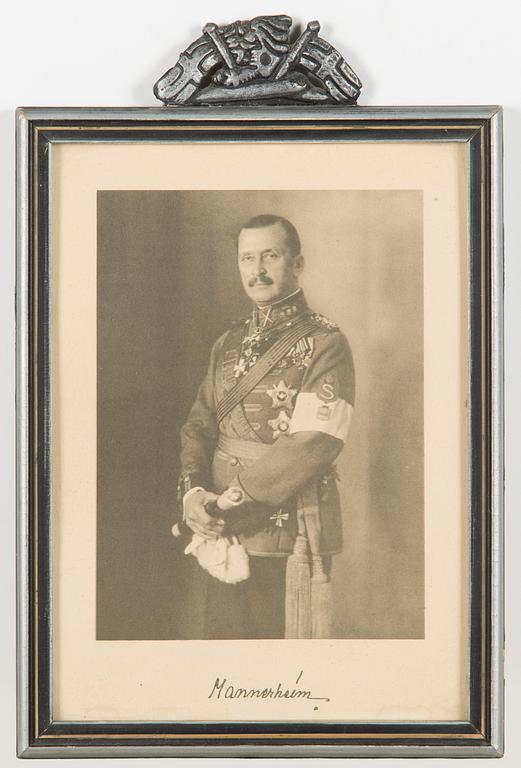 Mannerheim, tryckbild i ram.