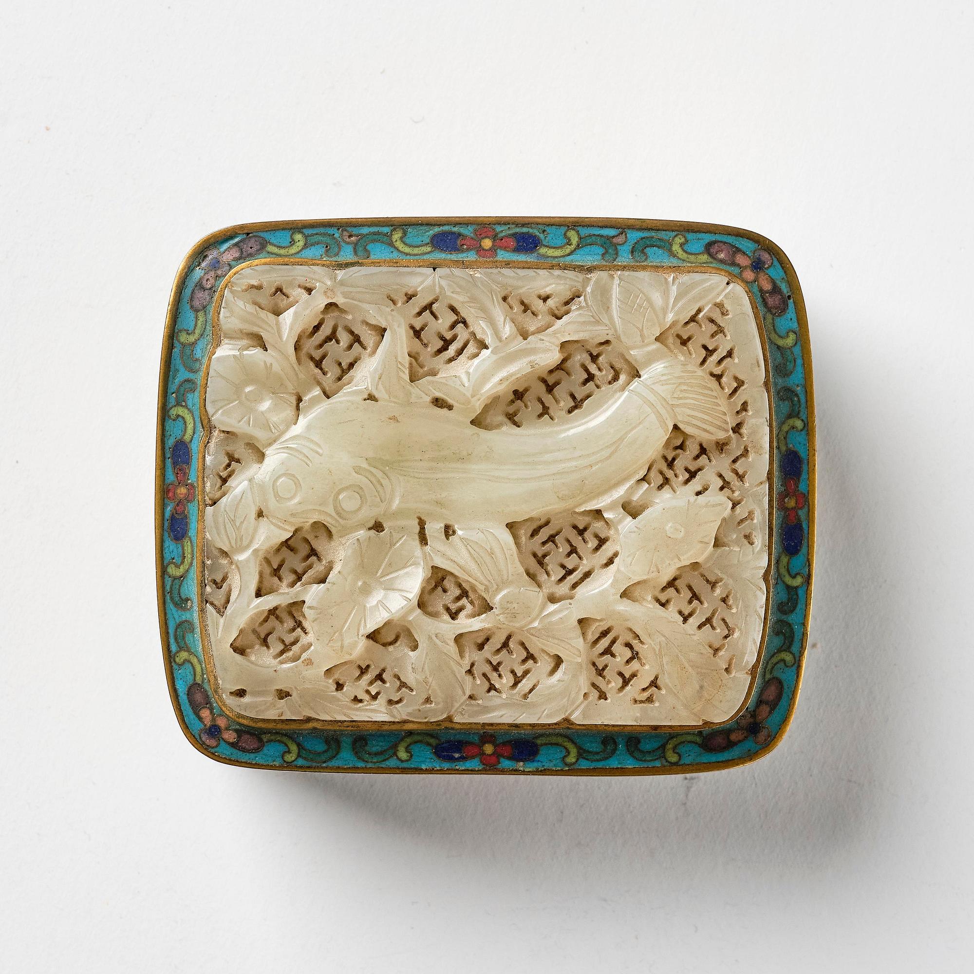 A cloisonné and jade box with cover, Qing dynasty.