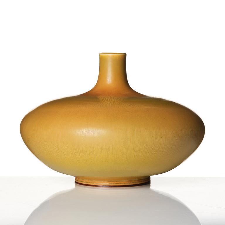 Berndt Friberg, a stoneware vase, Gustavsberg studio 1965.