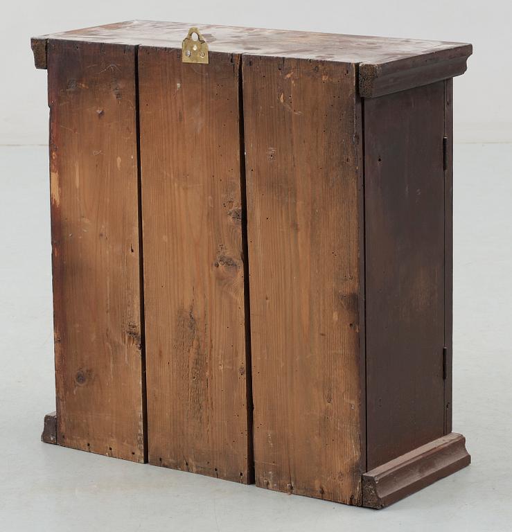 HÄNGSKÅP, vitrin, 1800-tal.
