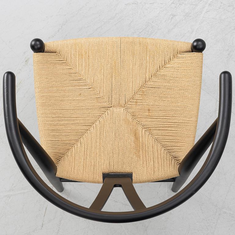 Hans J. Wegner, chairs, a pair, "The Y Chair", Carl Hansen & Son, Denmark.