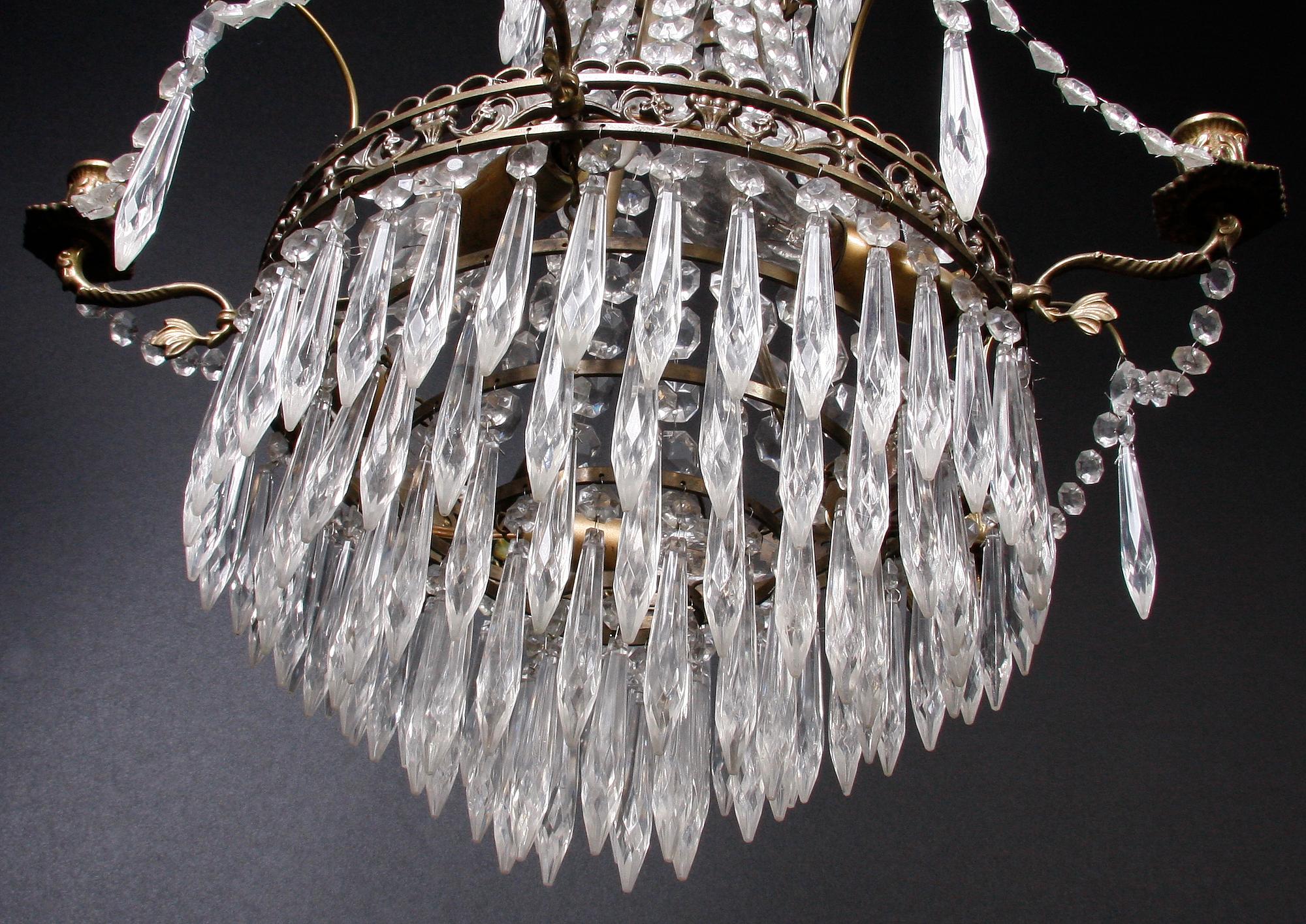 LJUSKRONA, empirstil, 1900-tal. H tot 80.