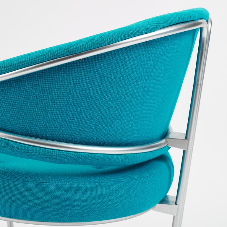 a pair of armchairs model "9000", Fritz Hansen, Denmark, 1960s-70s.