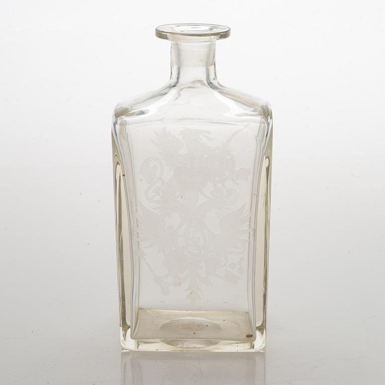 An Imperial glass carafe, early 20th century.