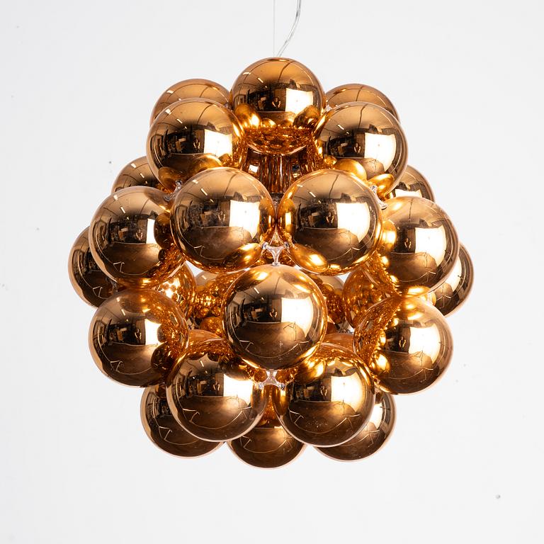 Winnie Lui, taklampa, "Beads penta", för Innermost.